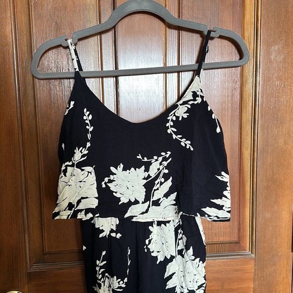 Want and Need | Floral Summer Jumpsuit Size XS - Picture 2 of 12